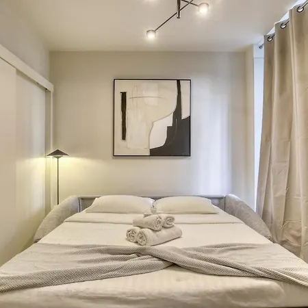 Le Patio Reaumur Elegant 2-bedroom * Paris