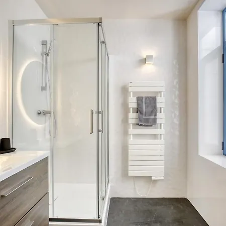 Apartment Le Patio Reaumur Elegant 2-bedroom Paris