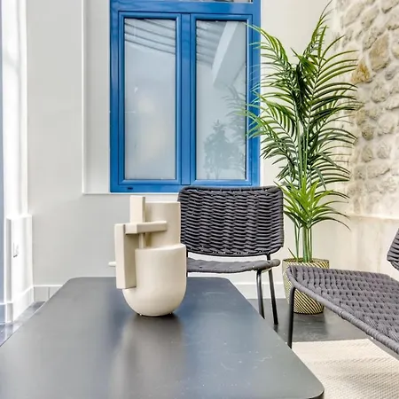 Le Patio Reaumur Elegant 2-bedroom *