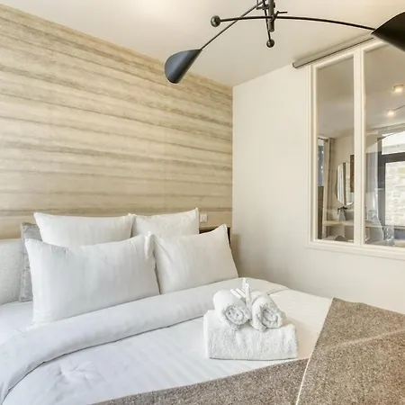 Le Patio Reaumur Elegant 2-bedroom Apartment