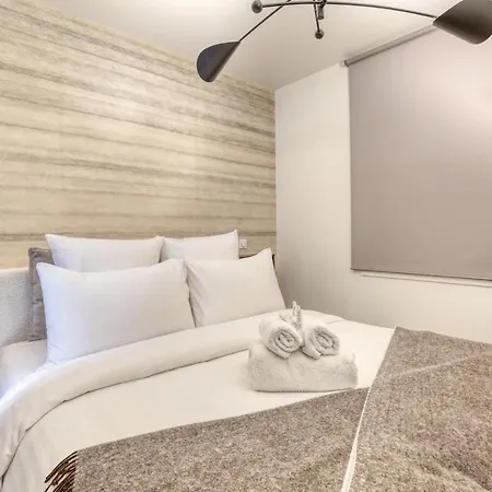Le Patio Reaumur Elegant 2-bedroom