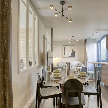 Le Patio Reaumur Elegant 2-bedroom *